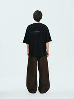 Load image into Gallery viewer, Signature Logo Tee – Oversized
